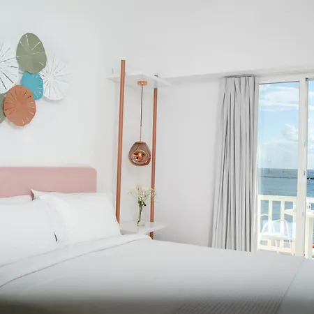 Nama Ξενοδοχείο 3*