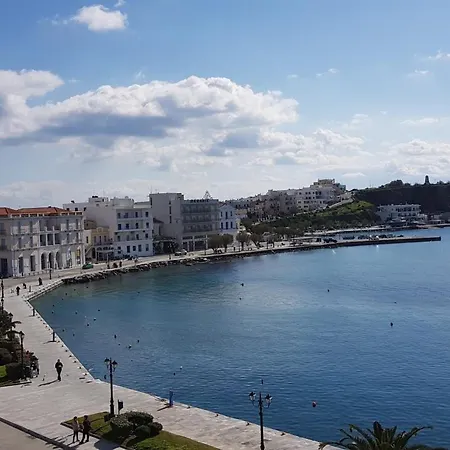 Ξενοδοχείο Nama 3*